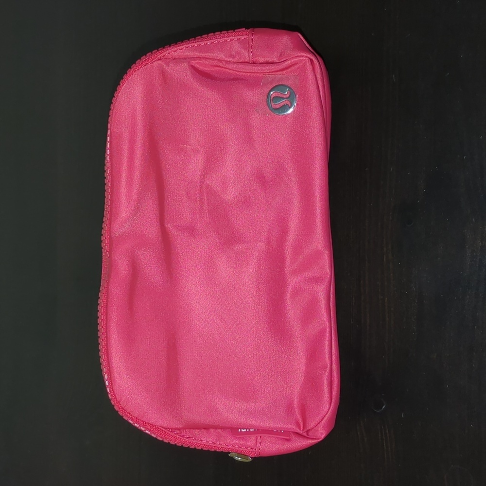NWT Lululemon Everywhere Belt Bag 1L, Cherry Mist
